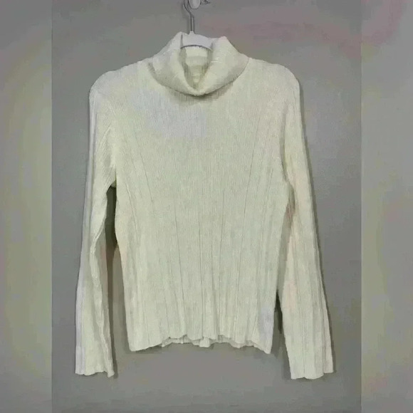 NWT liz Claiborne off white cream ribbed long sleeve turtleneck size large knit - Picture 1 of 6